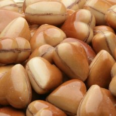 20683 26 Nomaer Hartjes Marbré Praliné Krokant mand 3,50 kg