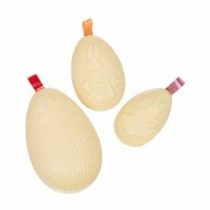 3284 26 Matthé Eieren Wit met Lint en Parels – 2 kg