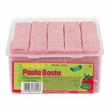35667 26 Haribo Pasta Basta Aardbei Zuur – 150 Stuks