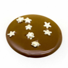 40292 26 Chocola Amore Tuiles Melk Zilveren Sterretjes – 1 kg