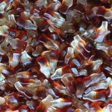 648 26 Haribo Cola Flesjes 3g – 1 kg