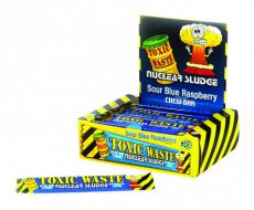 Toxic Waste Blue Raspberry Chew Bar 20 gr. 24* Toxic Waste Blue Raspberry Chew Bar